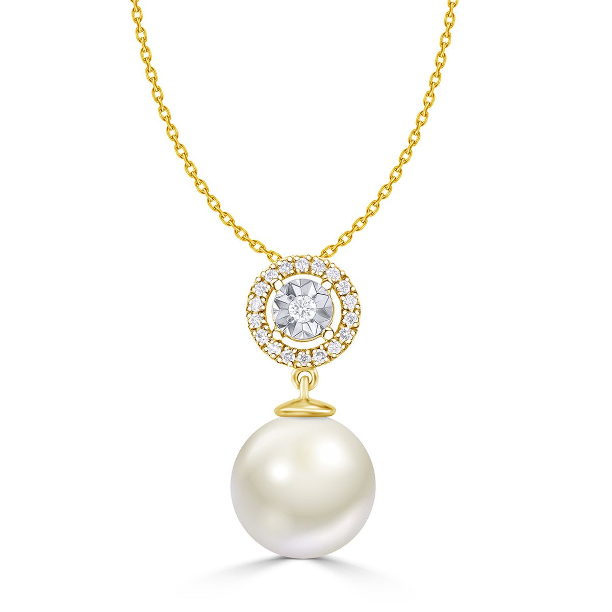 Yumi Freshwater Pearl Pendant & Chain set with Diamonds