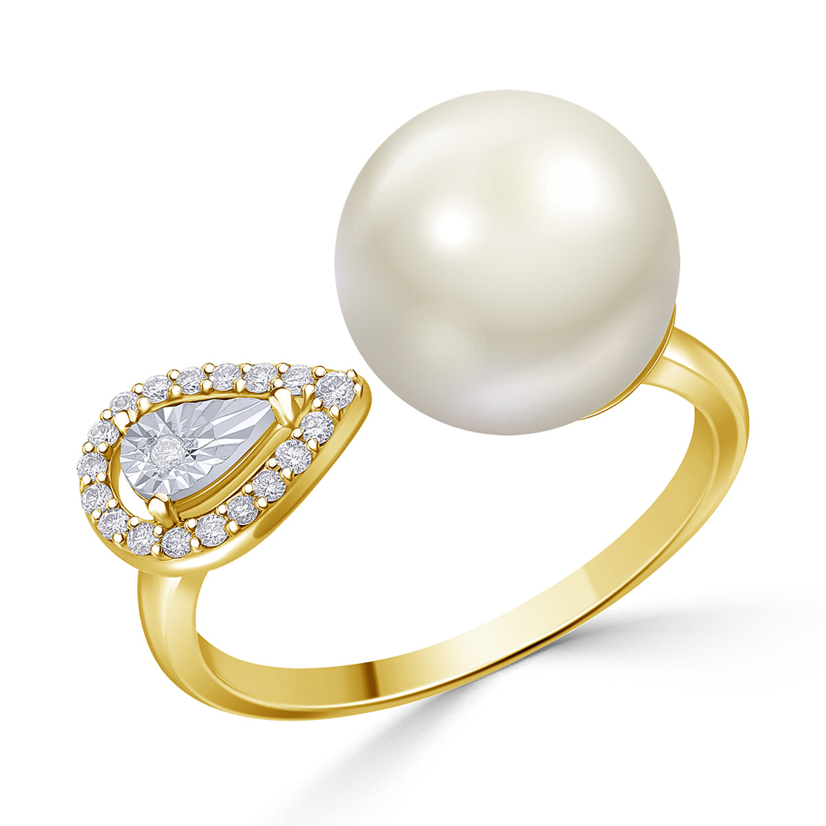 Yumi Freshwater Pearl Ring set with Diamonds